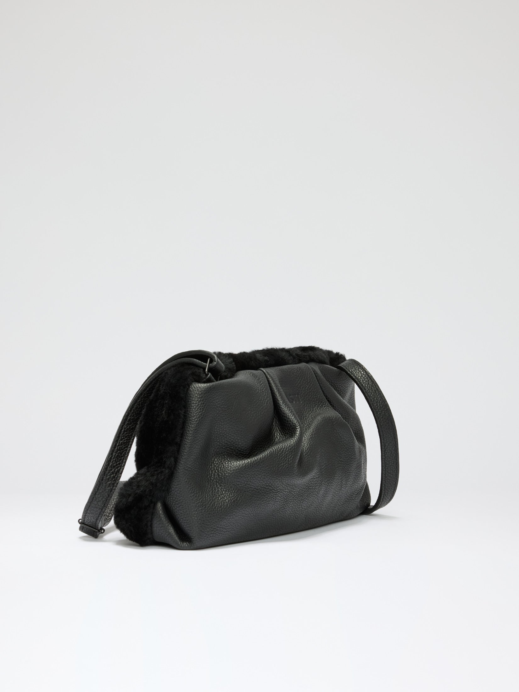 Fig Tasche klein – matt schwarz