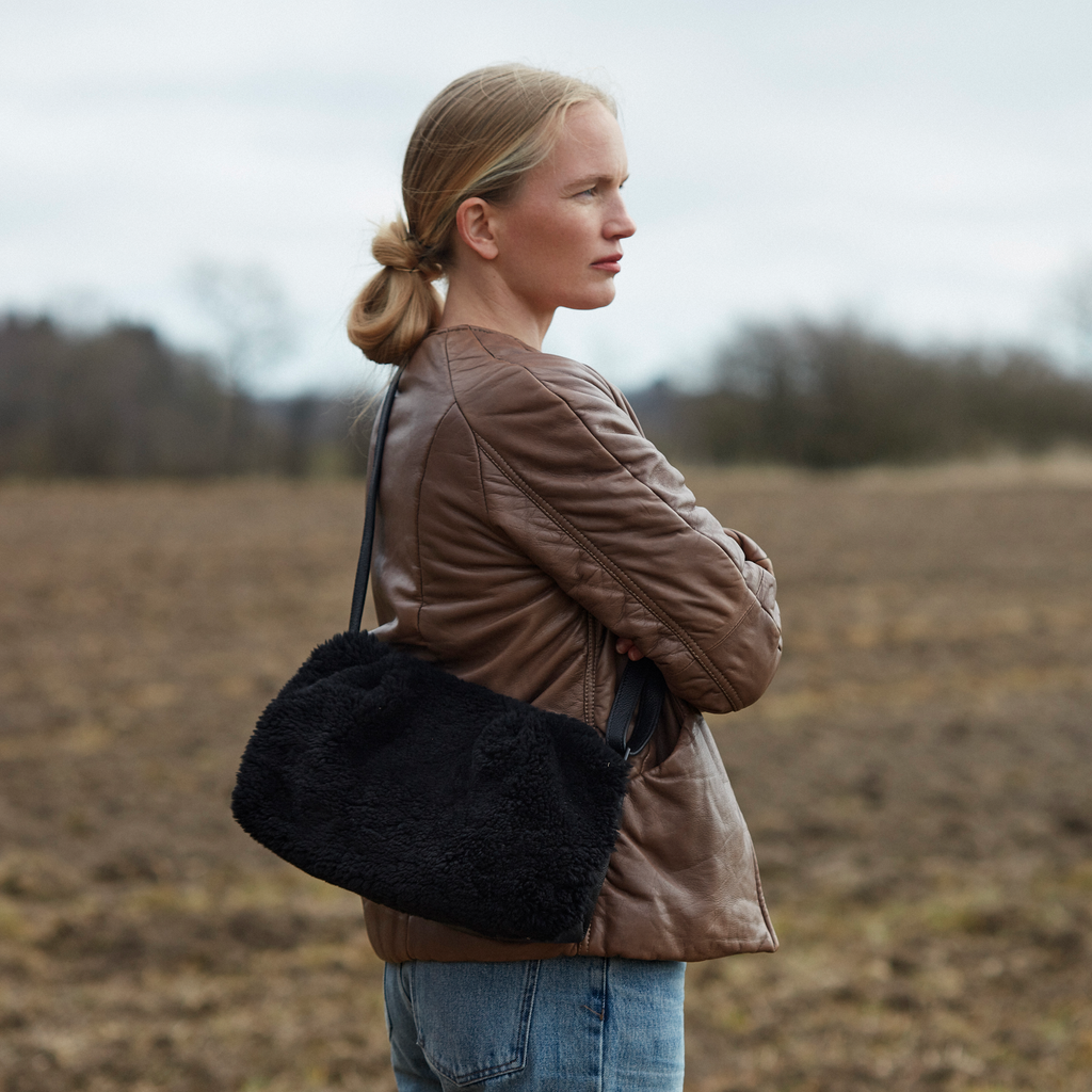 Große Fig Tasche – schwarz glänzend